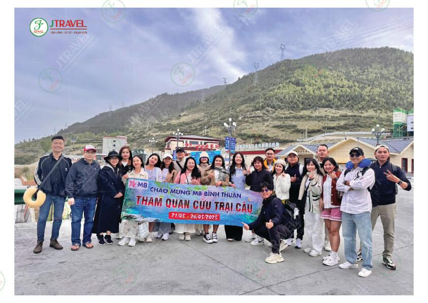 lich-khoi-hanh-tour-cuu-trai-cau-mb-bank-binh-thuan