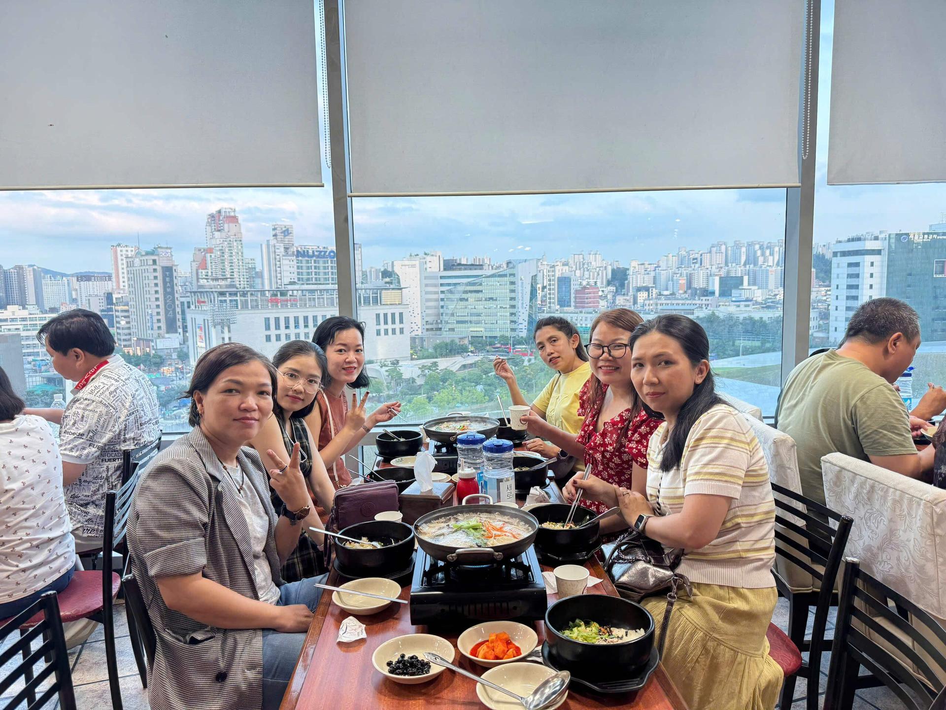 hình ảnh thực tế dịch vụ tour Hàn Quốc J Travel 2