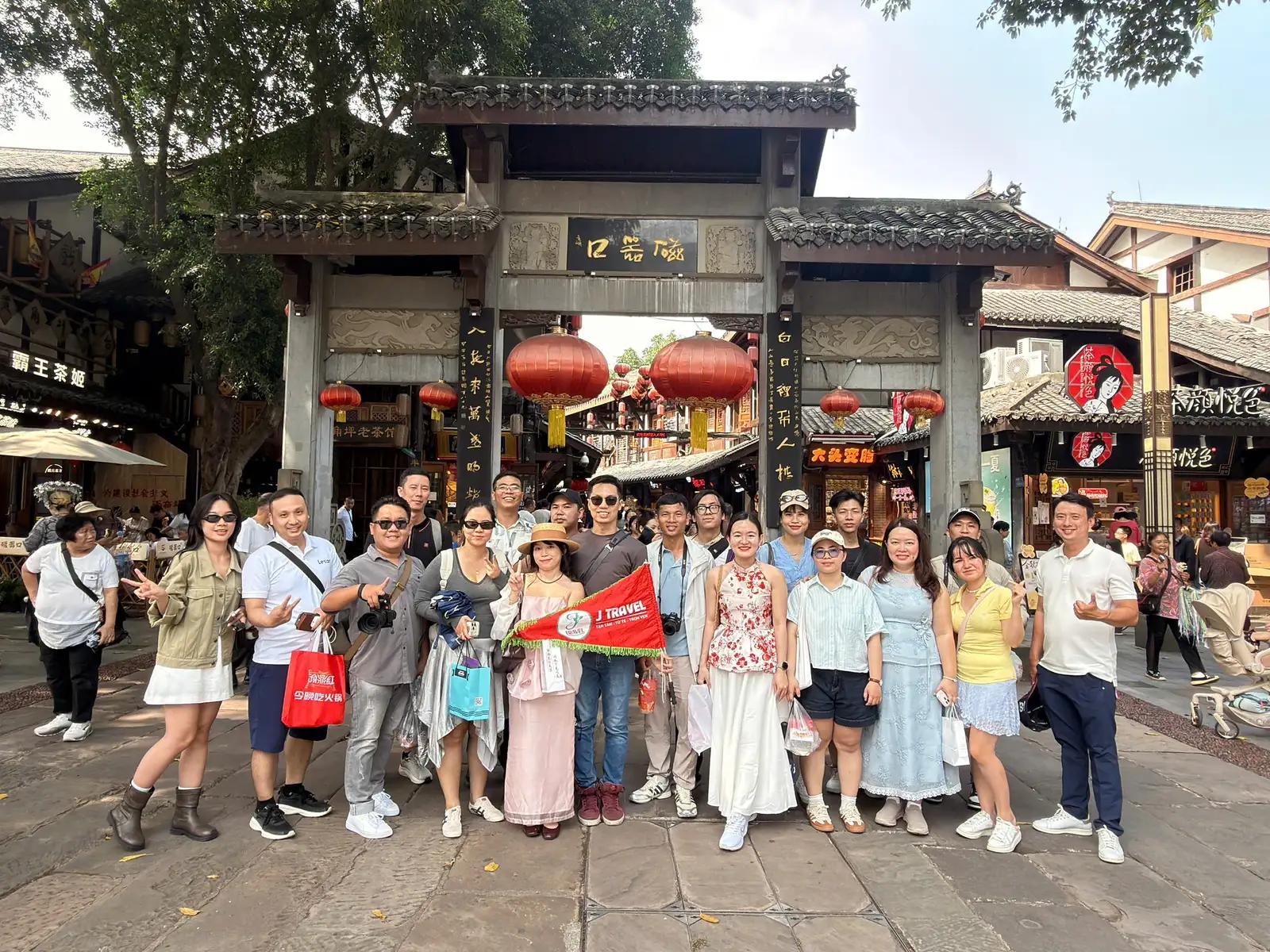 Cổ trấn Từ Khí Khẩu Trùng Khánh - Company trip Trùng Khánh BH Asia