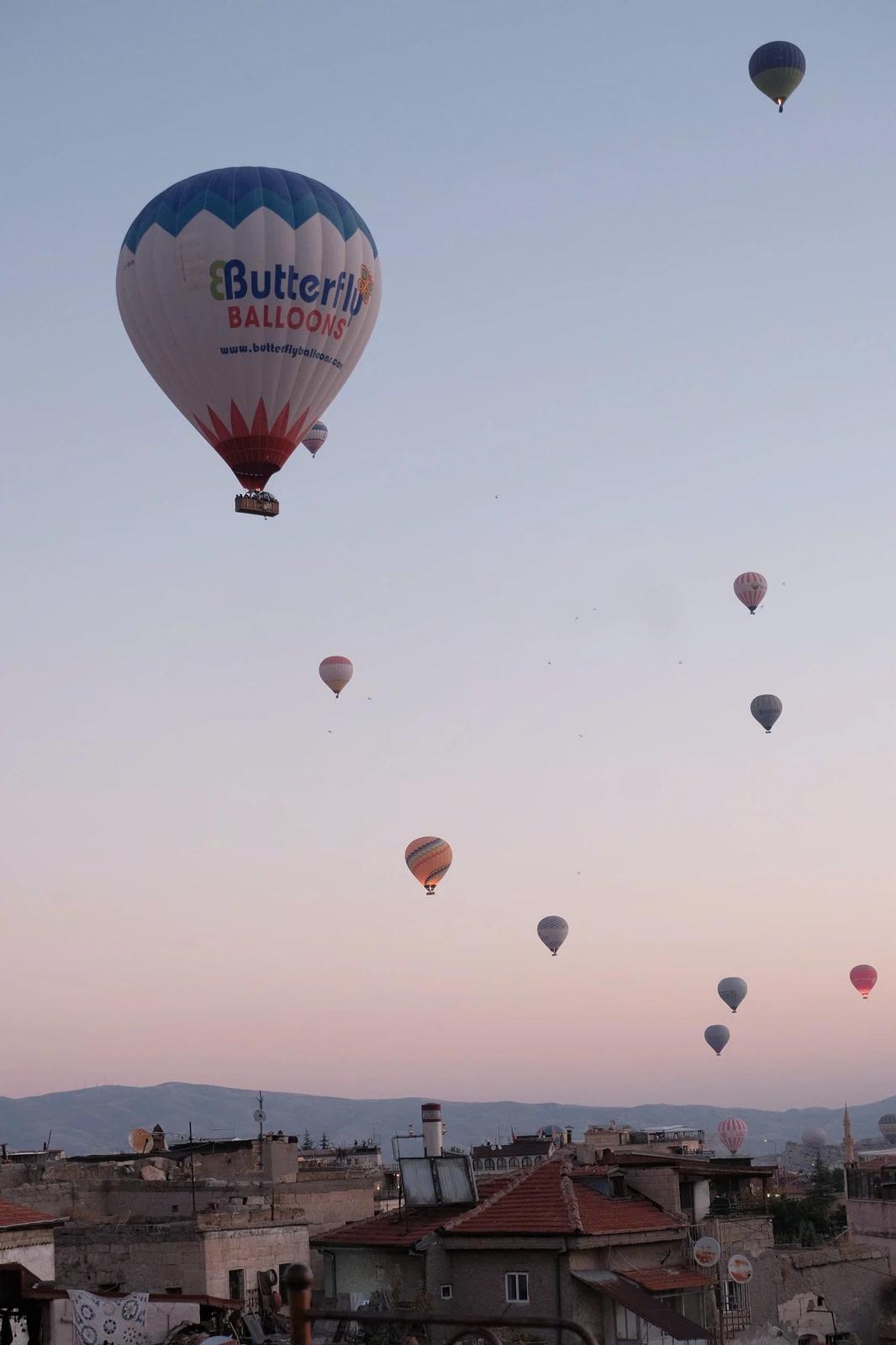Khinh khí cầu bay lúc bình minh Cappadocia - Tour Thổ Nhĩ Kỳ