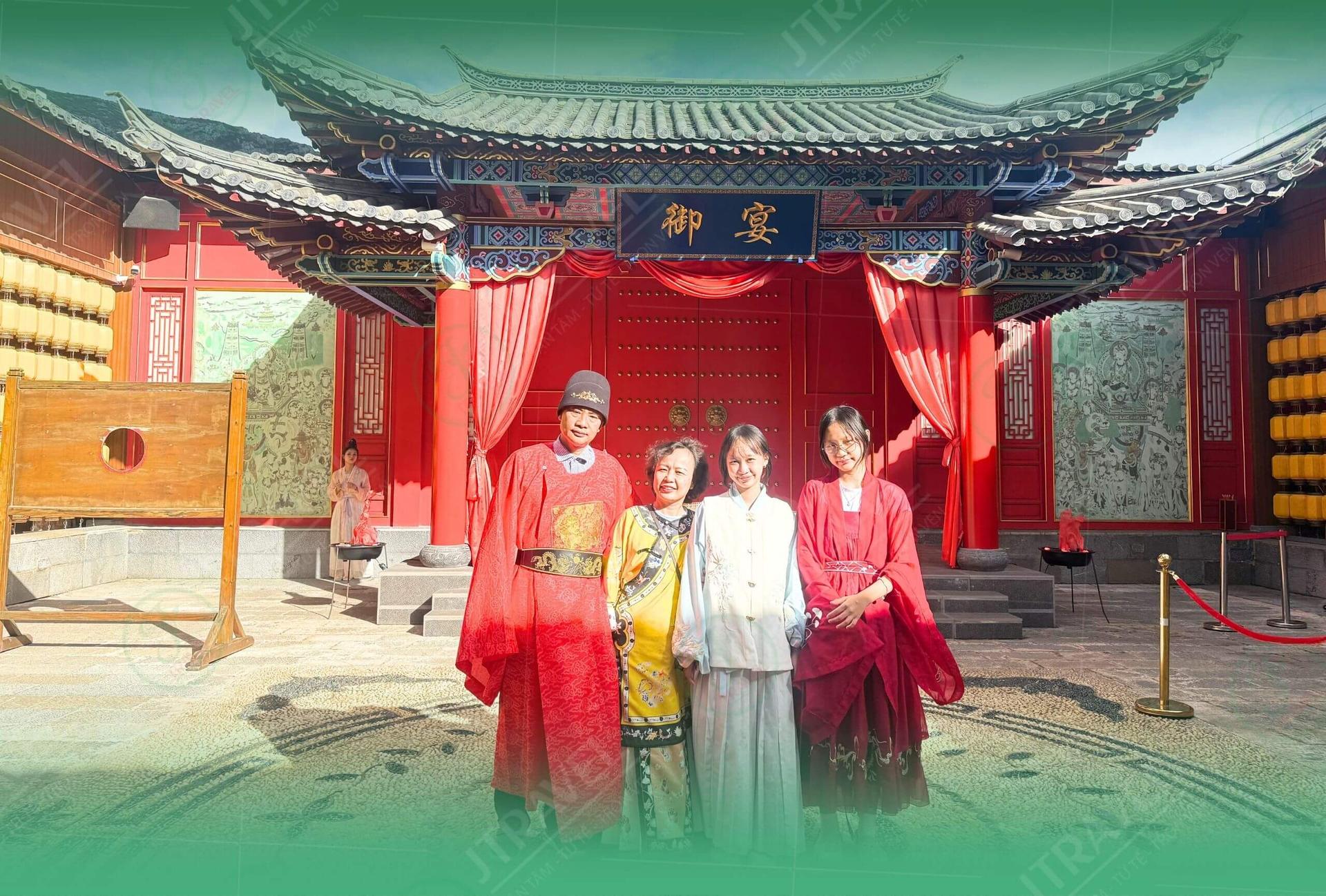 check-in-le-giang-ngu-yen-cung-jtravel