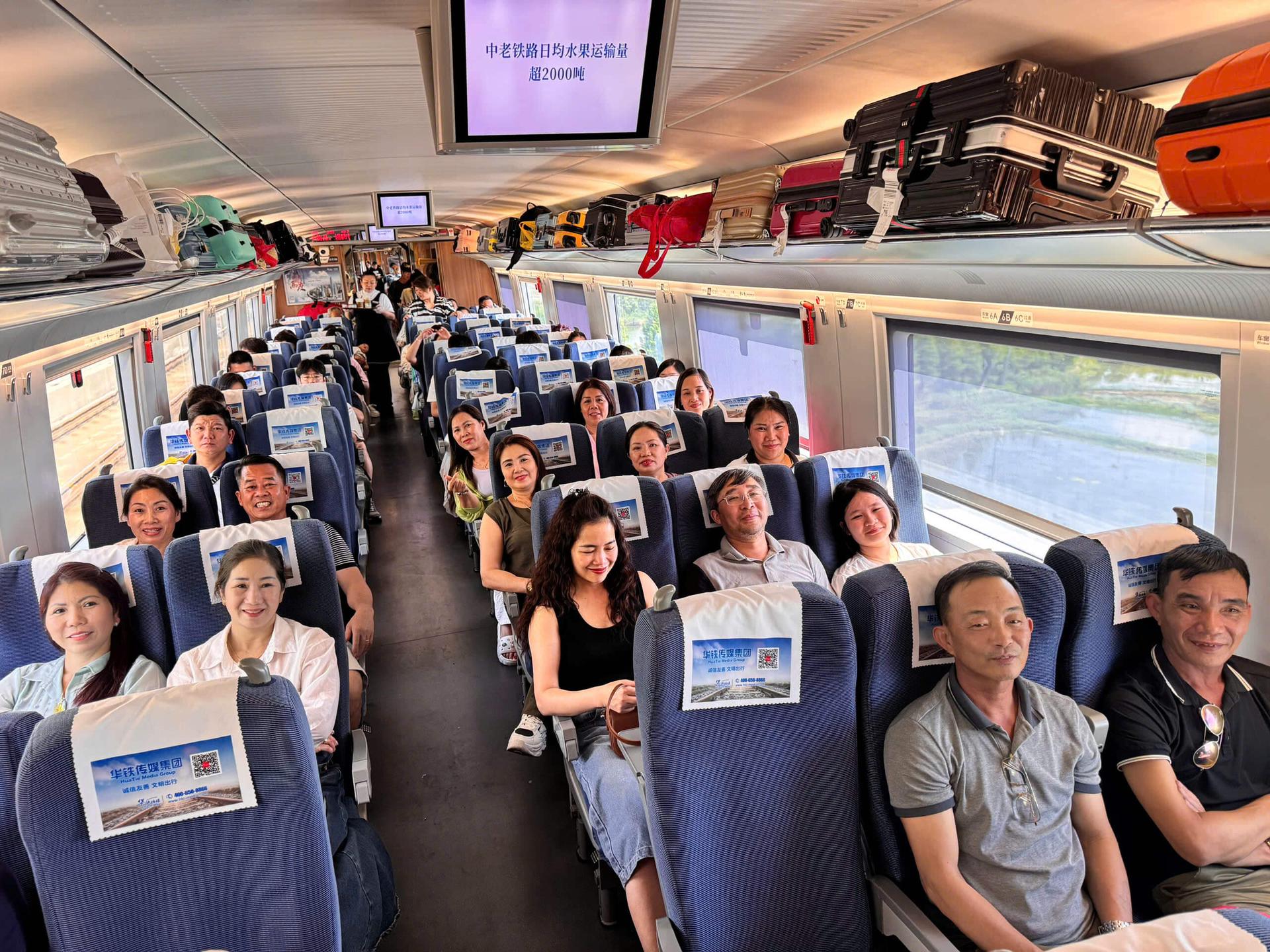 hinh-anh-doan-tour-trung-quoc-jtravel-chinh-hang
