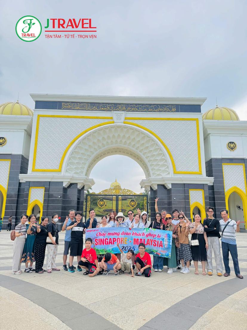 thumbai review tourTour Liên Tuyến 2 Quốc Gia: Singapore - Malaysia 5 ngày 4 đêm