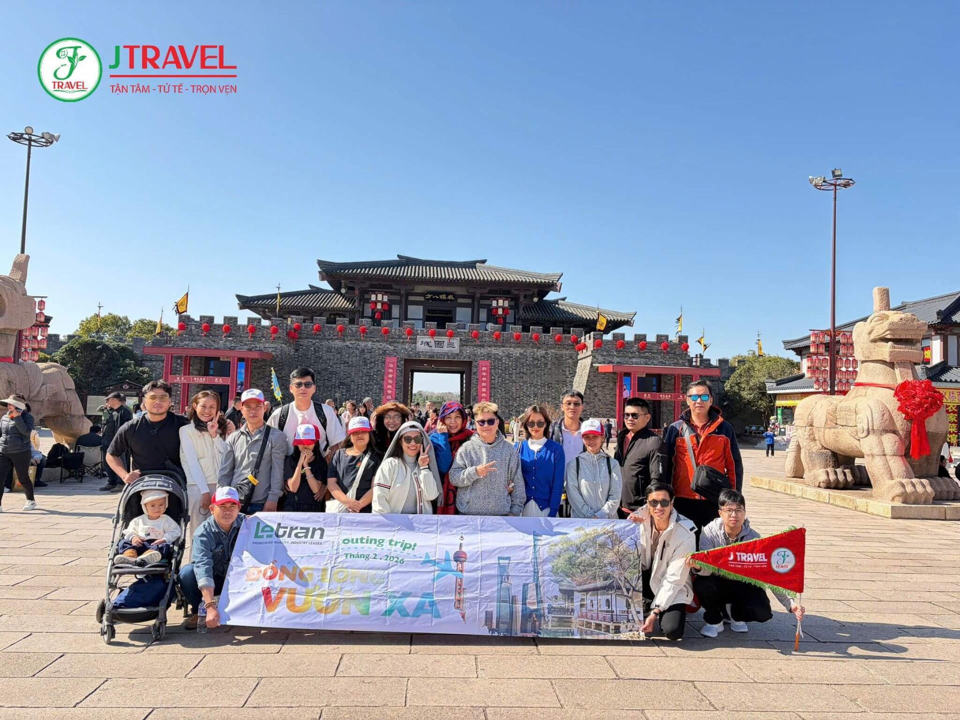 doan-le-tran-check-in-thanh-tam-quoc