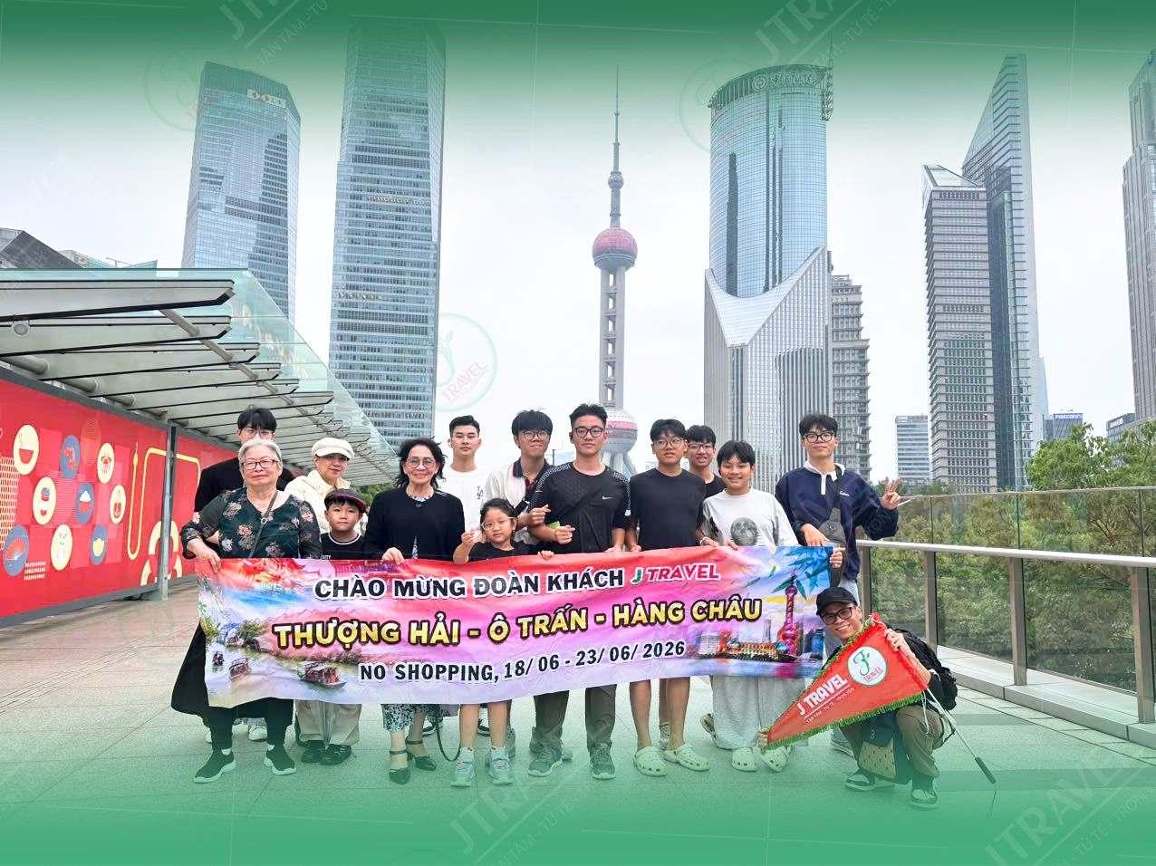 ben-thuong-hai-ven-song-hoang-pho-tour-trung-quoc