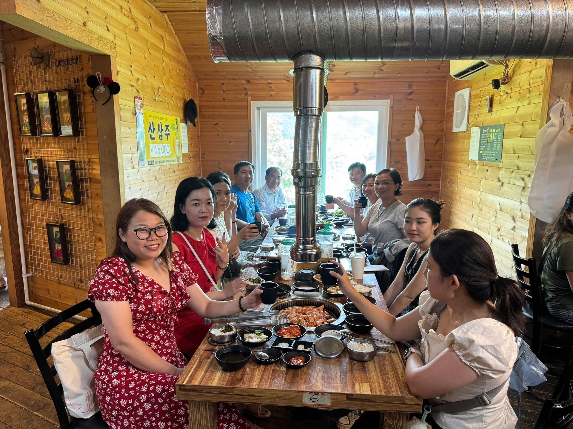 hình ảnh thực tế dịch vụ tour Hàn Quốc J Travel