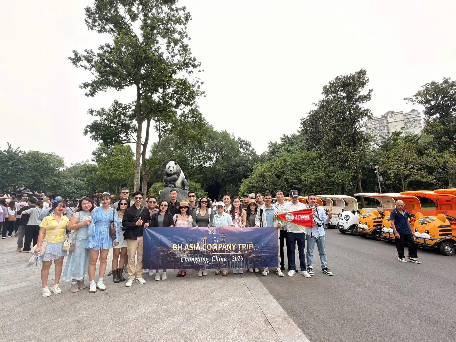 Khu gấu trúc vườn thú Trùng Khánh - Company trip Trùng Khánh BH Asia