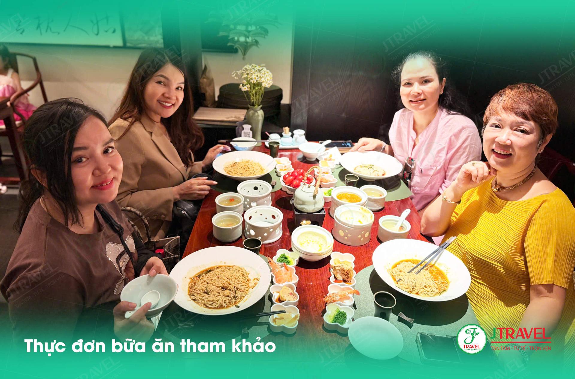 thuc-don-chat-luong-cao-cap-tour-thuong-hai-no-shopping-jtravel-tang-mi-cua-long