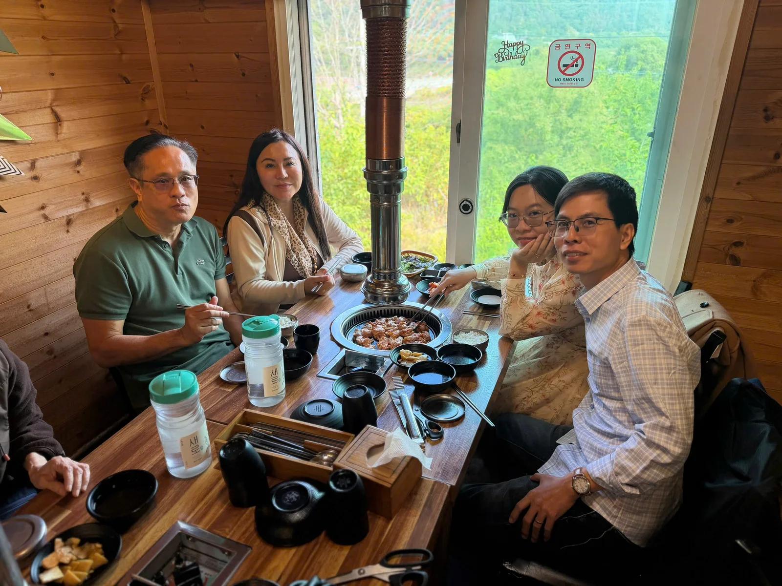 Thịt nướng BBQ Hàn Quốc - Tour Hàn Quốc mùa thu